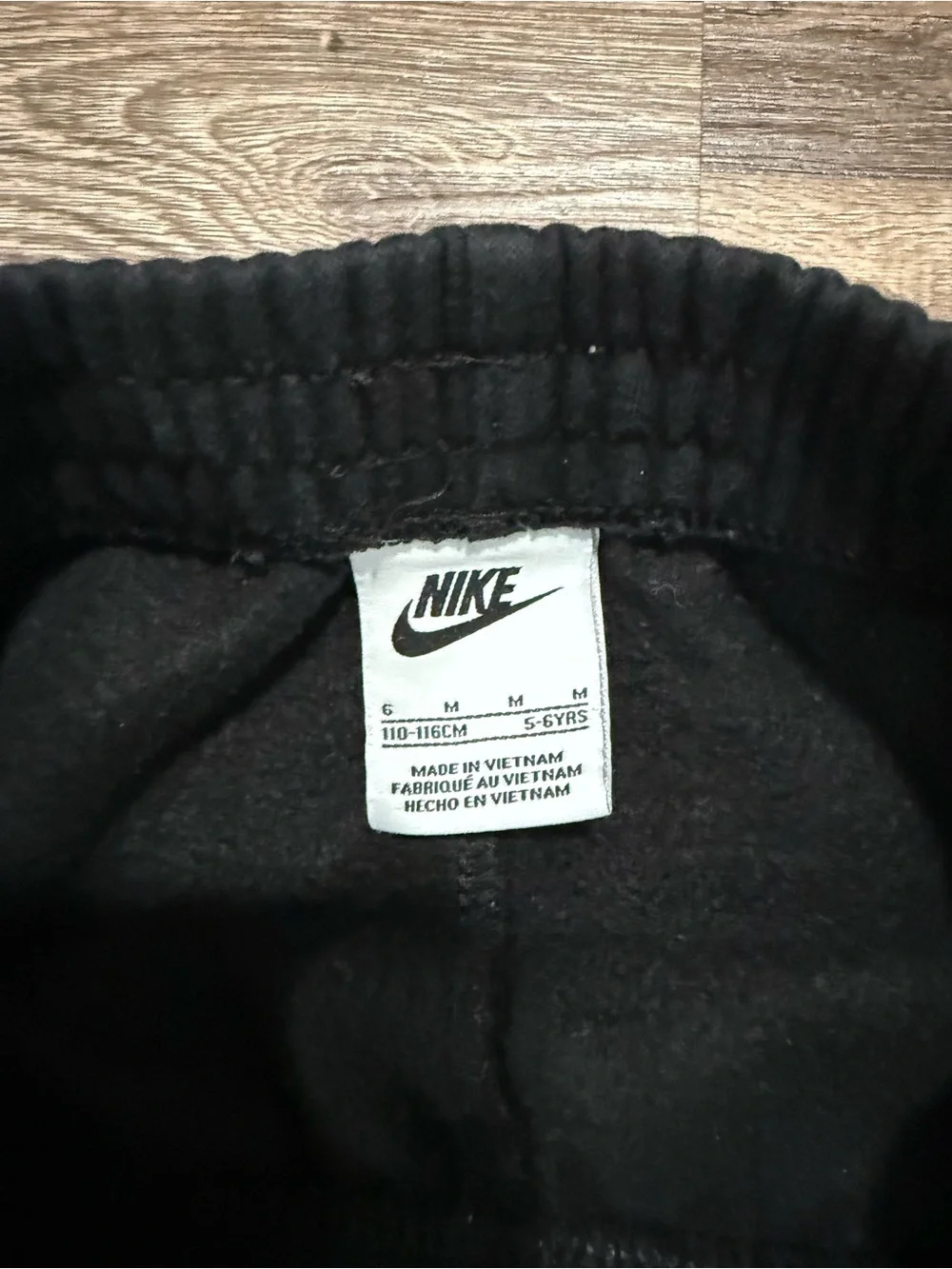 Nike Kids Black Jogger Sweatpants with White Logo Size 5-6 (M)